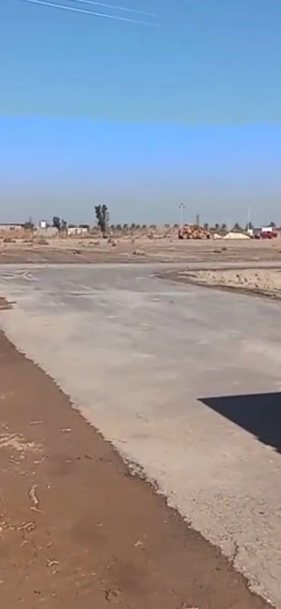 سلام عليكم 
قطعة ارض للبيع ركن على شارعين 
مساحه ٢٧٢متر طابو زراعي سند٢٥
ركن على شارعين تبليط خدمي 
حي سكني خدمات كامله ماء اساله 
كهرباء ظفيره محول كهرباء قريب 
عنوان بابل الحله نزلةًسعد بيجو 
مجمع الشرق السكني 
للاستفسار اكثر مراسلة الصفحه 
او الاتصال على الرقم 

***********
