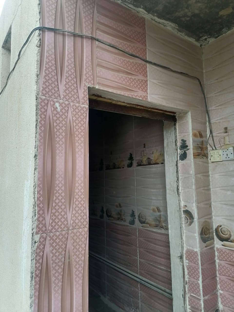 للايجار
بيت ٢٠٠م طابق واحد
سعر ٣٧٥ الف مع الماء والكهرباء
يقع في حي الشهداء قرب شارع نص
موبايل للاستفسار ***********
