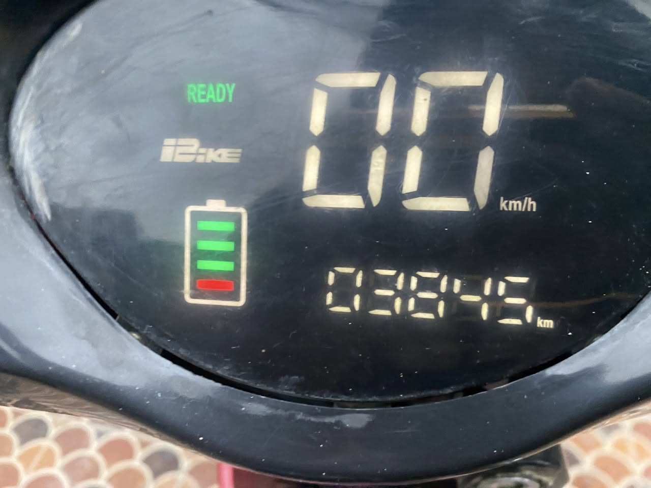 السلام عليكم دراجه للبيع التصل***********
