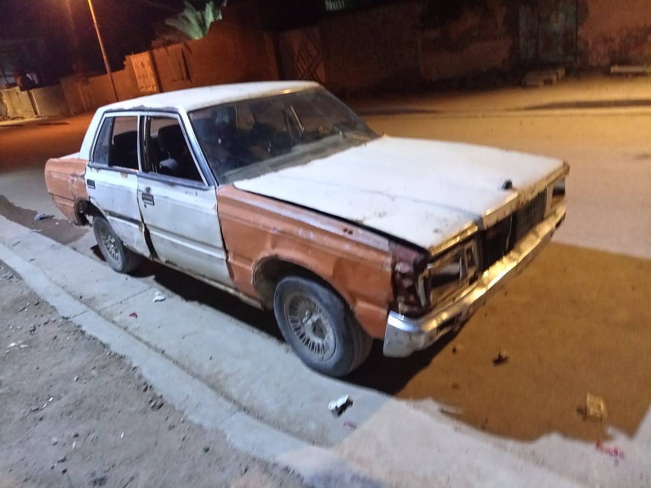 السلام عليكم لبيع سوبر82 مكينة وكير ونجي كارتون تخم تاير راعيهة جاري المكان البصرة القرنة السعر 10 رقم الهاتف *********** المدينة, البصرة
