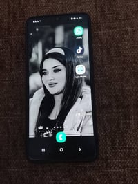موبايل • للبيع • بدون عيوب