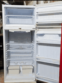 ثلاجه ٢٤قدم كونكورد لبناني ماطورهه باني سونيك ياباني البلادي سعرها 200قفل قفل مكاني نهايت شارع الحبوبي قرب حلويات ابوحمزيه ***********
