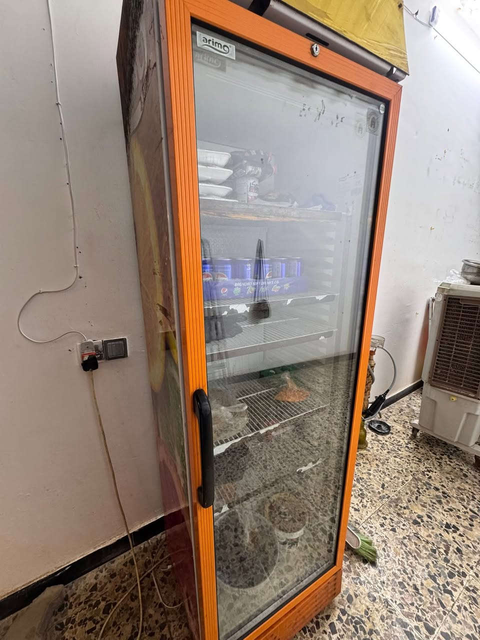 للبيع
عربانه ب٤٠٠ 
براد ب٢٥٠


**إذا كنت صاحب هذا الإعلان وتريد حذفه لأي سبب، رجاءا أرسل رسالة إلى الدعم الفني**