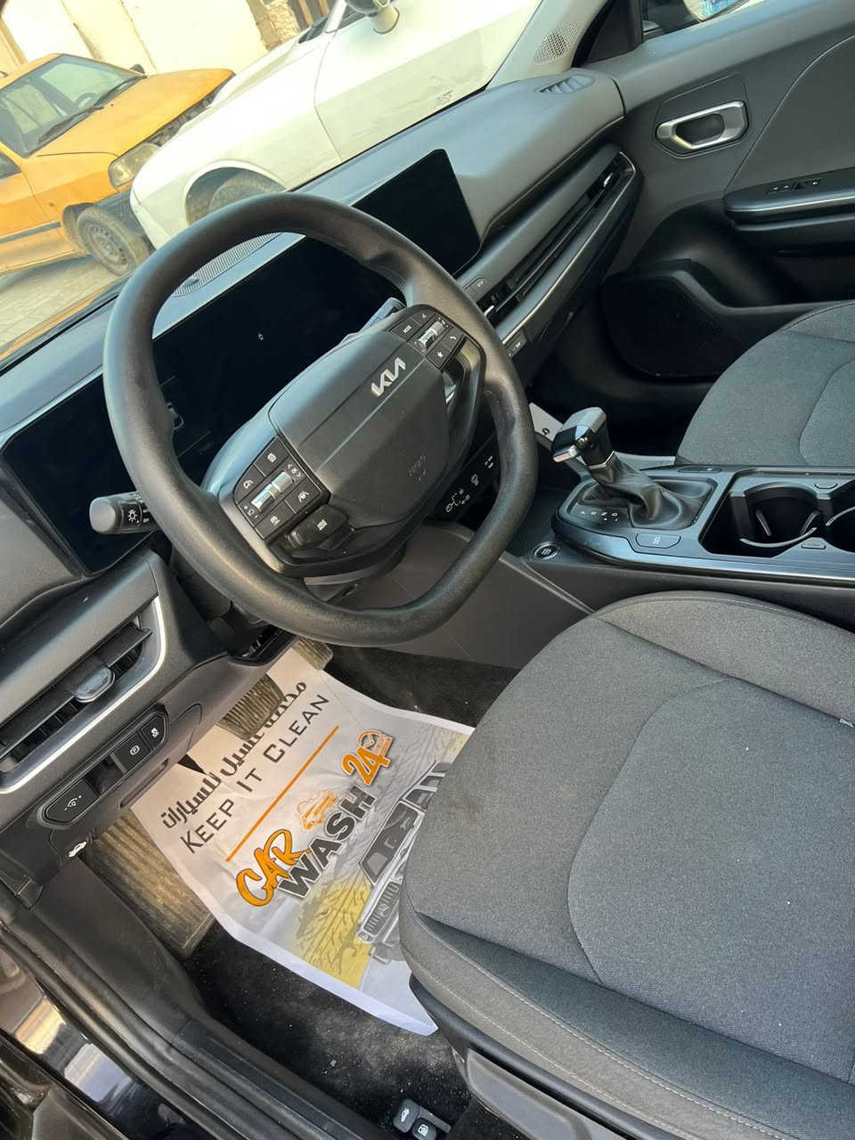 K4  موديل 25 سياره جديده  2 قطعتين  صبغ  بدون دواخل سعر 150 وبيه مجال
‭٠٧٧٦ ٨٥٤ ٤٠٧٩‬
