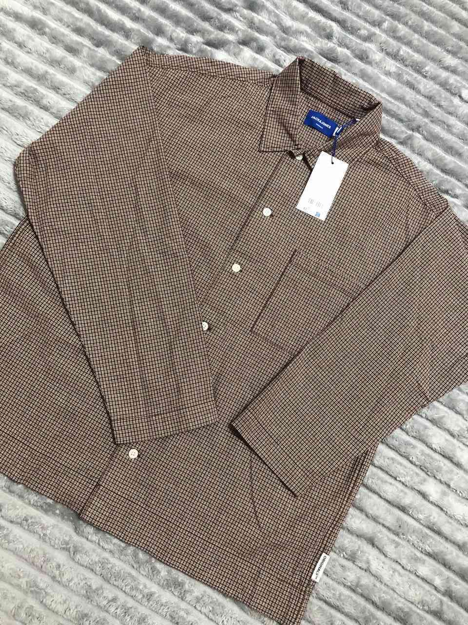 قميص ماركة JACK & JONES غير مستخدم قياس L عرض الصدر 63 - الطول 70 الخامة بهاري  السعر مناسب


**إذا كنت صاحب هذا الإعلان وتريد حذفه لأي سبب، رجاءا أرسل رسالة إلى الدعم الفني**