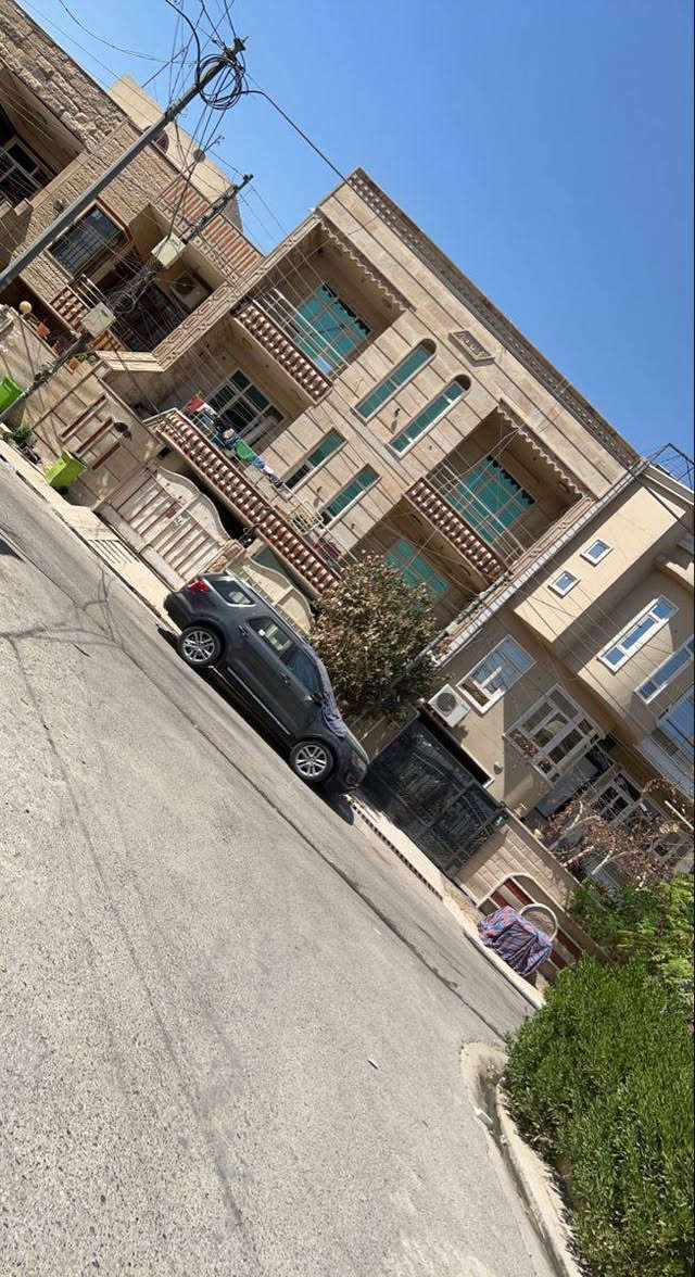 جديد بس مستعجل على البيعه
‏‪***********‬‏
بيتي وبيت اخوي
