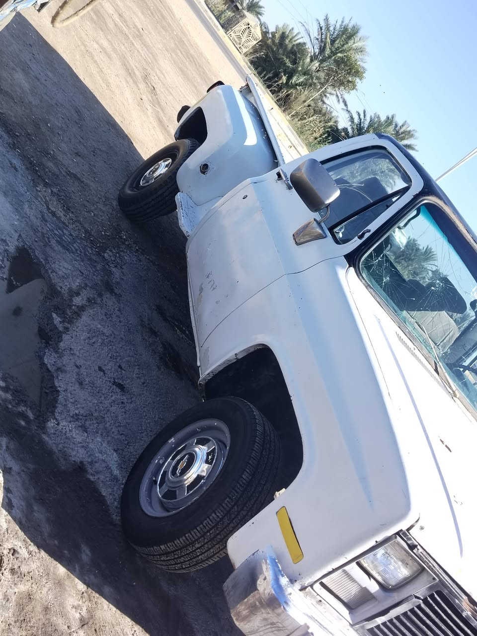 السلام عليكم
للبيع جمسي وانيت موديل 1975 سياره جاهزه تعمير جديد محرك 6عالي رقم بغداد خشب بدي جديد كهربائيات شغاله مكاني ذي قار *********** السعر 22وبيها مجال
