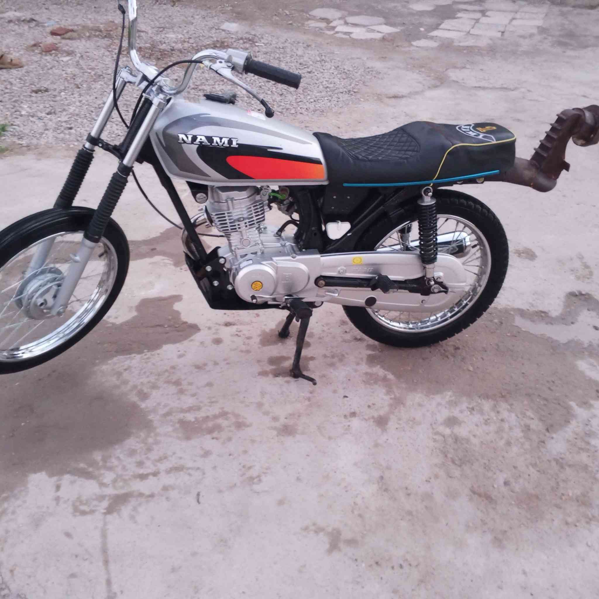 السلام عليكم دراجه للبيع اوراق سكنر صارله شهر من معمره سعر 700وبيه مجال 0773604620موجود خاص واتساب👍👍


**إذا كنت صاحب هذا الإعلان وتريد حذفه لأي سبب، رجاءا أرسل رسالة إلى الدعم الفني**