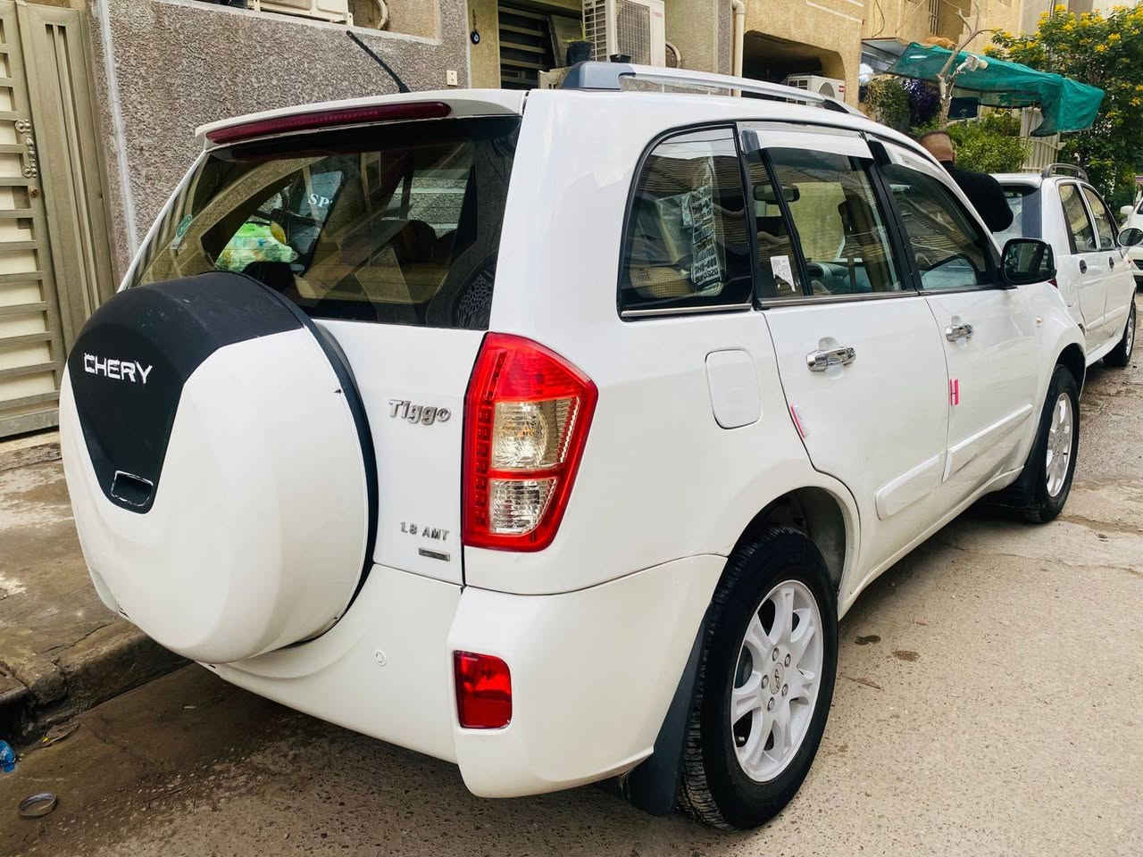 سلام عليكم شيري تيكو موديل 12 شكل ال13 سيارة خير من الله جديدة مكفولة من بارد ضربة فقط بيهة صبغ مكانات بصيطة محرك كير تبريد.🥶.خير من الله كامرة حساسات كهربائيات كلها شغالة وبلادية السعر(70).وبيها مجال بصيط مكاني بغداد الحرية رقمي بي واتساب.***********.
