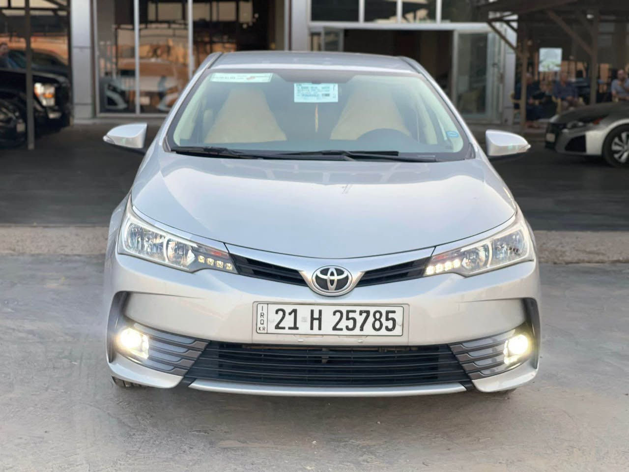 للبيع كورلا 2018 خليجي 
رقم سليمانيه وبأسمي 
مكفوله من كلشي 
مواصفات 
داخل اصفر 
محرك 16 برغي ممفتوح 
مانع انزلاق
كروز سرعة 
نظام SPORT
لد امامي زينون
لد خلفي 
السيارة هزة سنوية جديدة ورقم جديد 
تخم تايرات جديد عليها صدر جديد 
مكان السيارة ديالى -خانقين معرض الجزيره
وكالة + تحويل حاضر 
للاستفسار 
***********
***********
السعر142& وبيها مجال خناقين, ديالى
