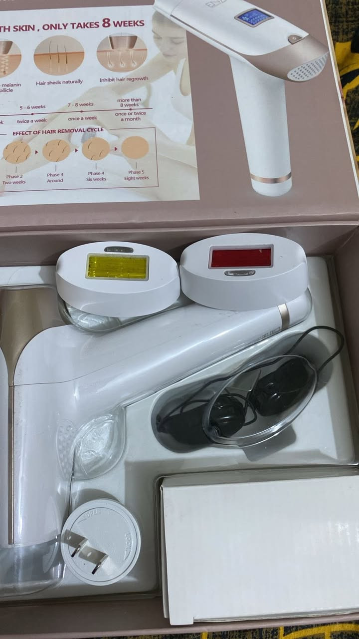 السلام عليكم جهاز ليزر منزلي للجسم والوجهه رجالي ونسائي ماركة اينزو الاصليه السعر 100الف وبي مجال اتصال على رقم ***********
