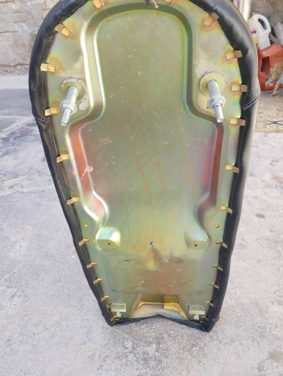 من رخصت مدير الكروب المحترم غراض لبيع غراض نضيفات كلش كلمن وسعره توصيل موجود لجميع المحافظات العراق رقم الهاتف  ***********
