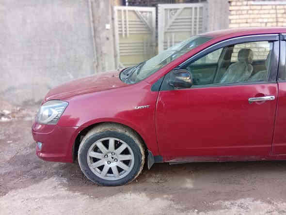 سلام عليكم جيلي موبل موديل 2012 دبلات 70/100 كير محرك خير من الله لا ضربه ولا صبغ بس اي موضح بل صوره السعر 52 بيه مجال  الرقم ‏‪0771 416 8313
