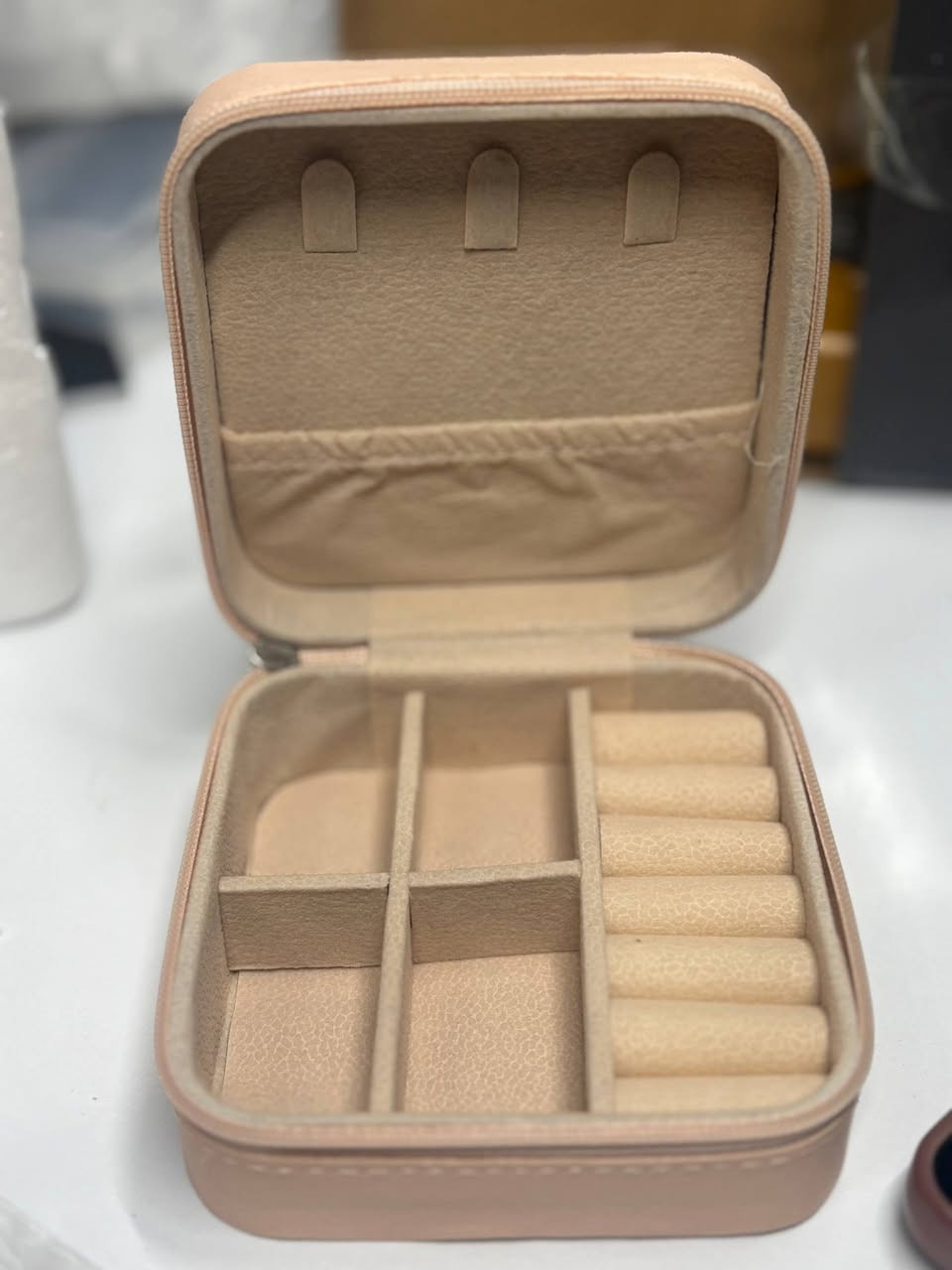 اكسسوارات البيع مفرد أو شلع


**إذا كنت صاحب هذا الإعلان وتريد حذفه لأي سبب، رجاءا أرسل رسالة إلى الدعم الفني**