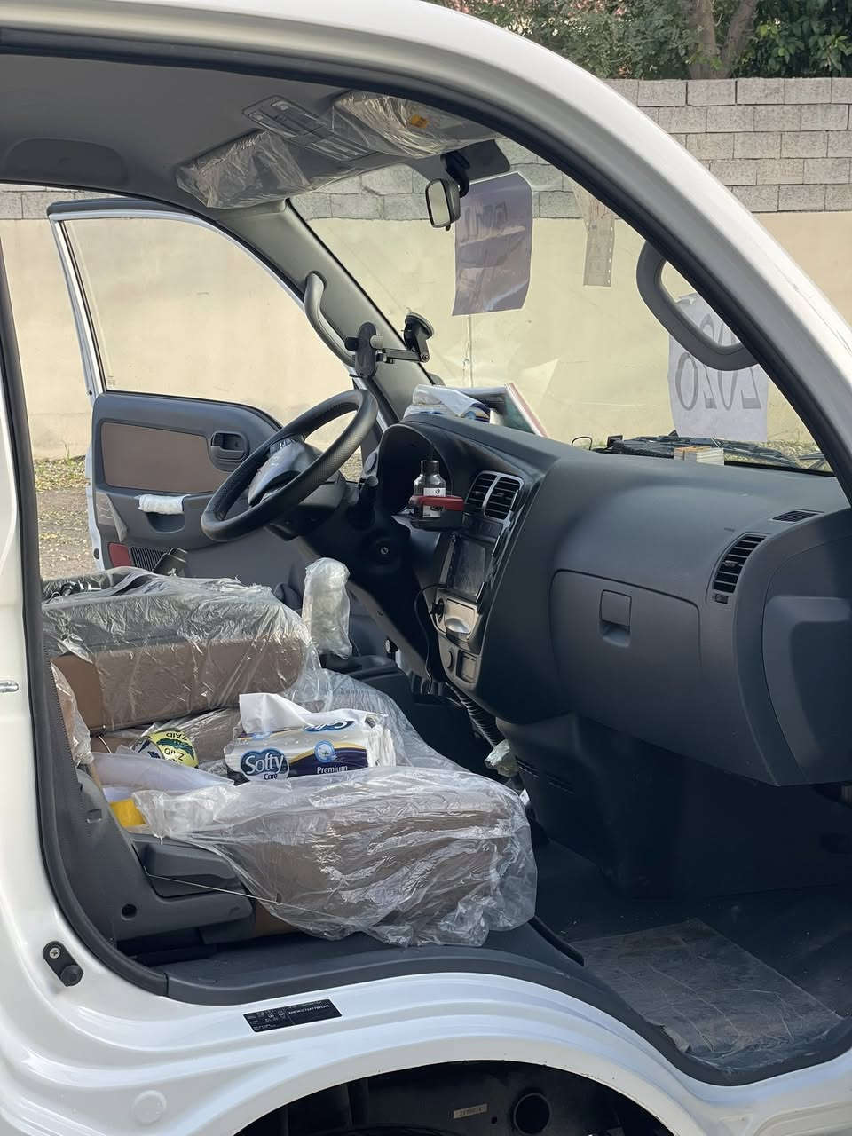 KN 2026 بؤ فروشتن 
سياره كه جاهيزه  ١٣ هزار كيلو متر روشتووه 
گشت گيان جلال حداده
رقم كاتيه يه ك مانگ كاتى تيا ماوه 
ژ م /***********
