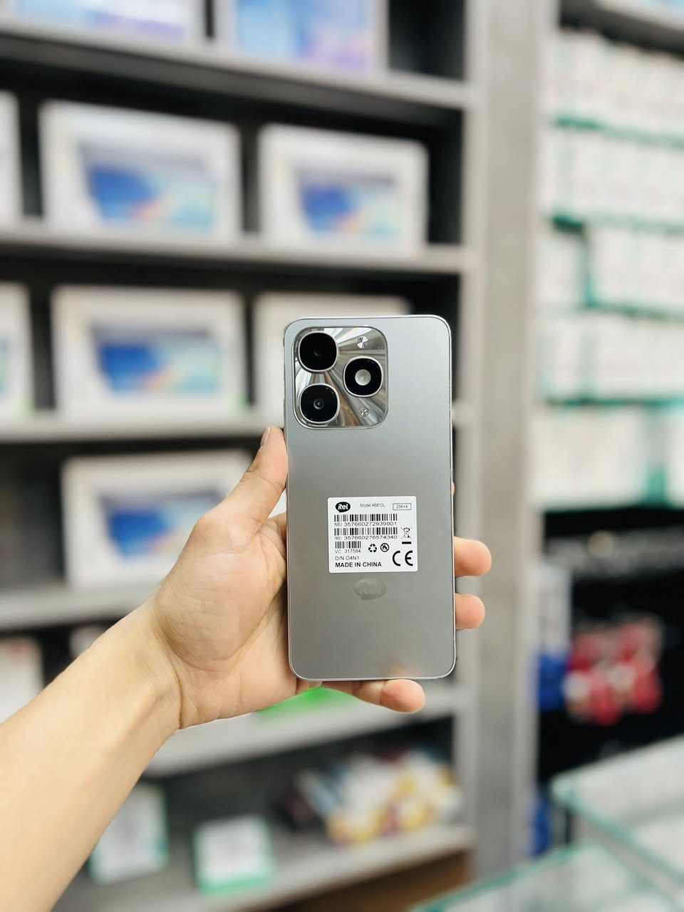 🔥 عرض قوي من شركة نور الهدى للهاتف النقال 🔥
موبايل itel A90 ذاكرة 128GB مواصفات ممتازة وسعر مناسب للجميع 💯
السعر فقط 110 ألف دينار لا غير!
📍 العنوان:
ذي قار – قضاء الرفاعي – السوگ المسگف – قرب مصرف الرافدين
📞 للحجز والاستفسار:
***********
سارع بالشراء قبل نفاد الكمية 🚀
