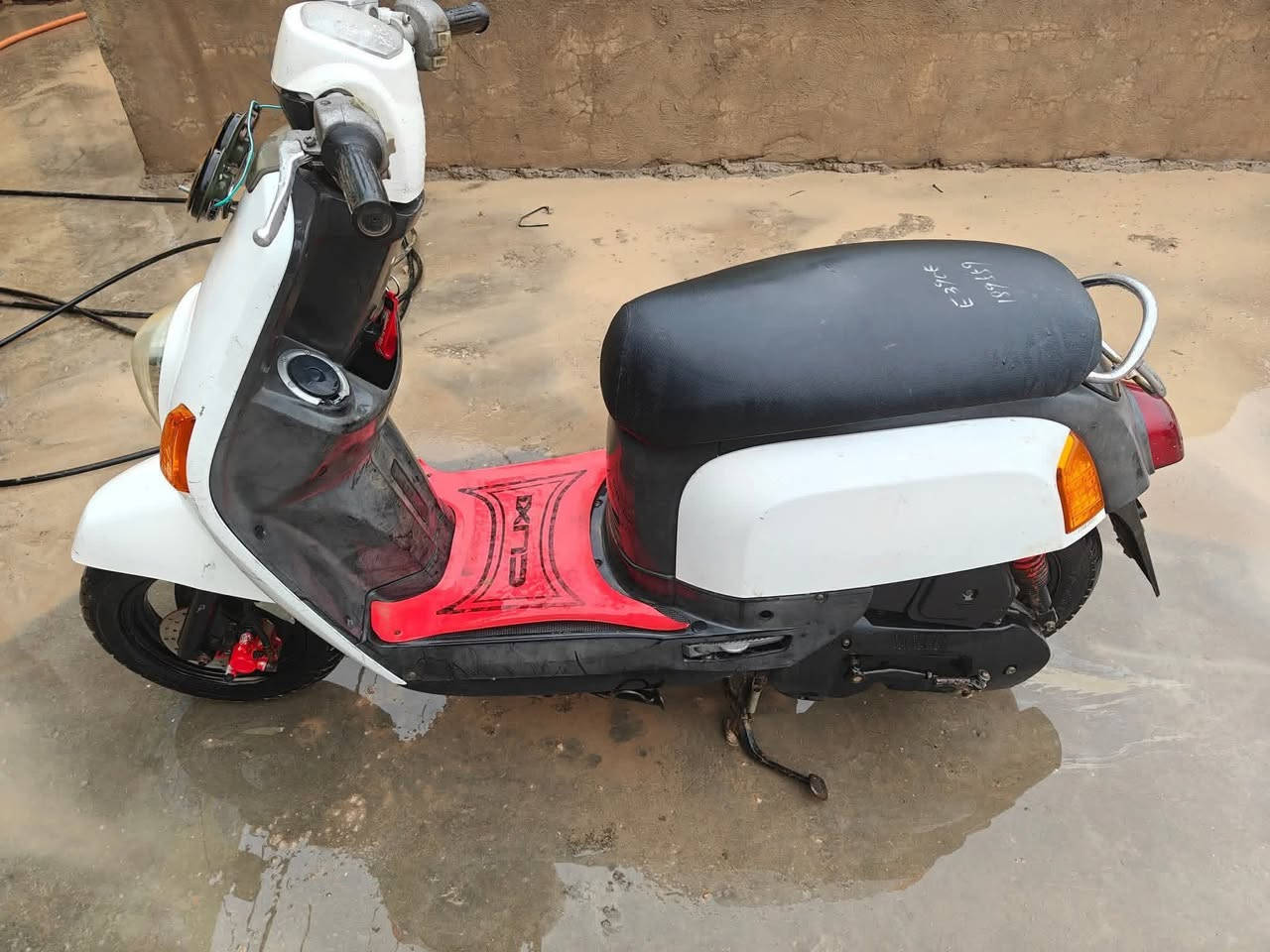 السلام عليكم 
دراجة بوليس 2008
دراجة نضيفة وخير من الله اي نقص ما بيها 
دراجة قبل شهرين مجفتة 
كابريتر مو نازل 
مكاني شارع الطابو خلف  مول الساعة 
سعر الدراجة 600وبيها مجال 
***********
