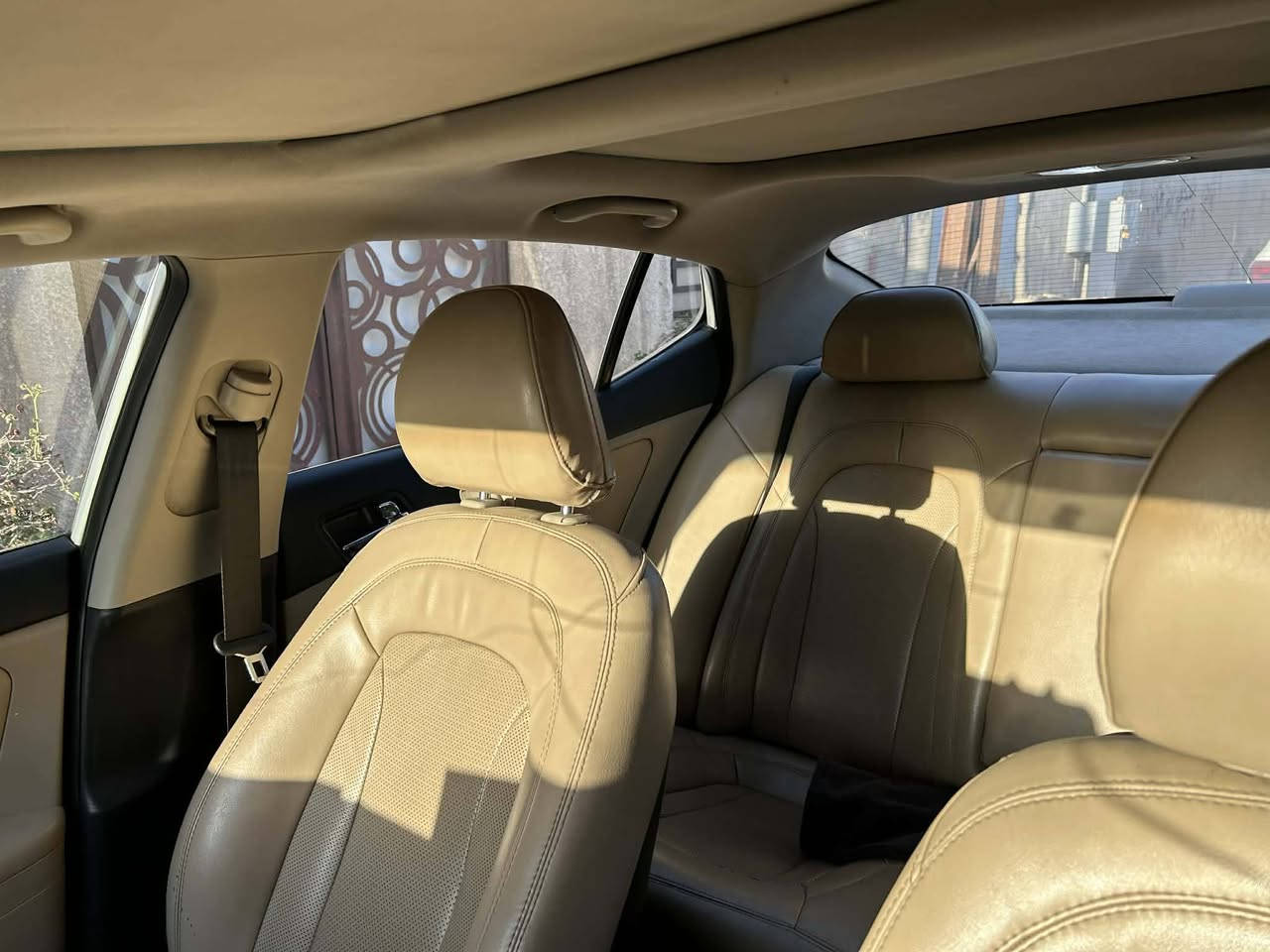 🎇#للبيع فقط اوبتما 2012 خليجي
فول مواصفات 1/1
ملاحظة //بيها نص جاملغ الخلفي عكس السايق صبغ.
رقم بغداد 
مكينه وكير بلاديات مكفولات 2400 دوش مامفتوح
 شفتات ستيرن
بانوراما سقف اسود 
كشن السايق كهرباء
 حساسات امامية خلفية
مري شفط
كشن خزن ميموري
فول تحكم استيرن
صدر امامي وخلفي جديد 
تخم تاير جديد 
مكان السيارة / بغداد
ما متواجد ع الفيس اذا شراي اتصل وتدلل
للأستفسار ***********
