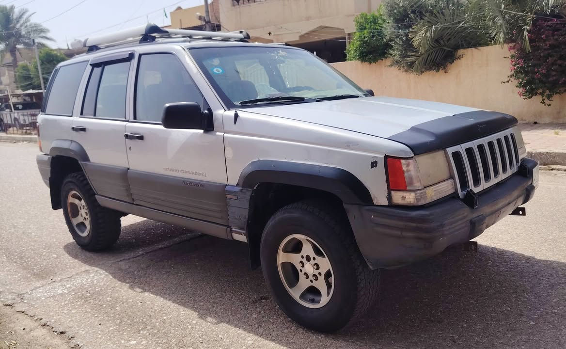 جيب كراند شيروكي موديل 1996
سياره كامله محرك وكير نظيف بلادي تبريد شغال
دواخل نظيفه رقم بغداد مشروع وطني بأسمي تحويل ثاني يوم  مكاني كوت مركز المدينه بـ 50 وبيها مجال

***********
***********
