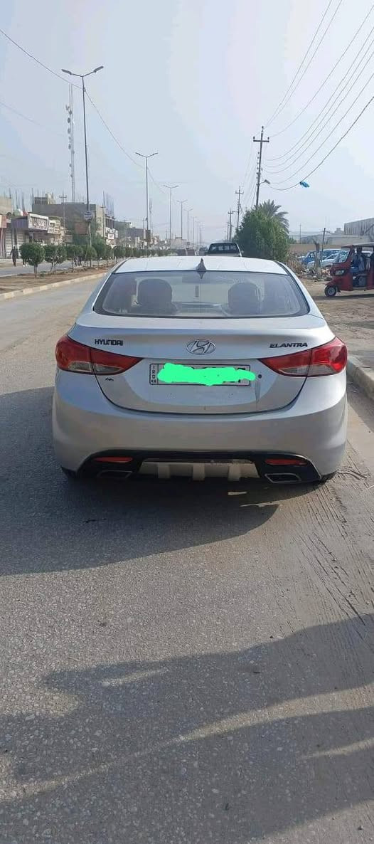 انتره البيع موديل ٢٠١٢ خليجي مكفوله كفاله عامه من ضربه  فقط بيهه رشات صبخ مداور سنويه كله جاهزه سياره مال جناي رايدهه 90وبيهه مجال بيع مستعجل ***********
