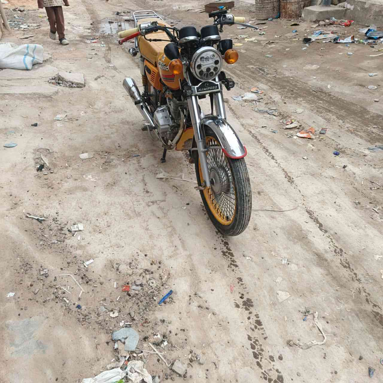 دراجه للبيع موديل 22 وكيلها العارضي مكينه ما مفتوحه المكان نجف السعر 900 وبيها مجال رقم ***********
