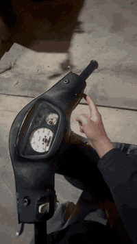 دراجه ياماها ام تسع زروف صار لها شهر من طالعه من الوكيل الدراجه حيل ال...