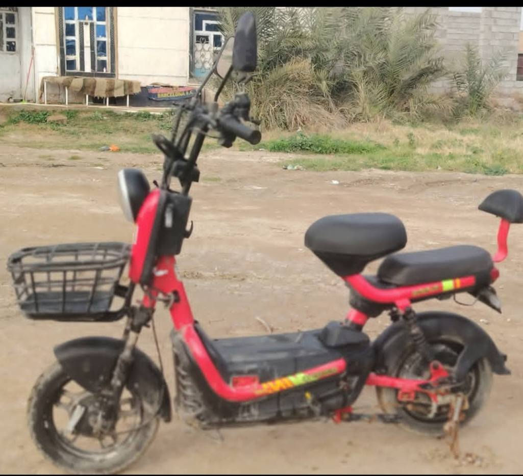 السلام عليكم عندي دراجه شحن اخت الجديده عوزها فقط بطاريات هاي الصور كدامك نظيفه جدا شكد تسوى اريد ابيعها


**إذا كنت صاحب هذا الإعلان وتريد حذفه لأي سبب، رجاءا أرسل رسالة إلى الدعم الفني**