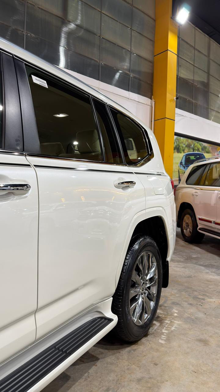 ‎🙏🏻بسم الله الرحمن الرحيم
تويتا لاندكروزر GXR 2024 🔶
‎فول مواصفات 1/1 خليجي ماشية فقط 34,000 الف کیلو ماشیة مواصفات السيارة 

‎‏Toyota Land Cruiser
‎مودیل :2024
‎مواصفات : - شرکةساس - فول فول مواصفات
‎✅مكفول كفاله عامه  من الدعاميه إلي الدعاميه
‎‏‎مابي بارد مابي شخوت ✅
‎‏‎مابي رصعات حلو سياره  ✅
‎✅محرك كير بشرط مامفتوح
‎✅ضمان شرکة ساس
‎‏‎سيارة حيل نظيفة كلشي عل بلاد لوك
‎سنوية زنكة كلشي جدید
‎باسمي السنوية بشرط تحويل و غرامة 
،—————————————————————————
‎غراظ كل بيلادي موجود
‎‏‎سيارة مابيـها دينار مصرف كامل من كل نواحي
‎‏‎رقم شيمالي 
‎‏‎نفس يوم /تحويل و وكالة حاضر 
‎‏‎🌇مكان /داخل سليمانة
‎رقم موبایل : ***********—***********
‎واتساب موجود 📲
‎سعر::: ٦٨٣$$ 💵
