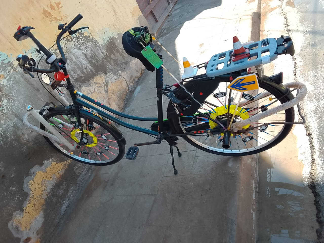 سلام عليكم
باسكل زيتوني شركةNA2💯
موديل 2015 ⚓
تايرات جوابة جدد 🗿
سرج قلاب ستان نص 🎭 
جنبزة فولل ابيع هوة ول الاغراض 🪙
بريكات وصفارة ♨️
الباسكل كبل للشارع 🛣️
مكاني ديالى كنعان 🚧
السعر 130وبي مجال 💲
بيع او مراوس ب دراجة شحن 🃏
الشراي يجي خاص ويدلل اعيوني الة 🖤🌹


**إذا كنت صاحب هذا الإعلان وتريد حذفه لأي سبب، رجاءا أرسل رسالة إلى الدعم الفني**