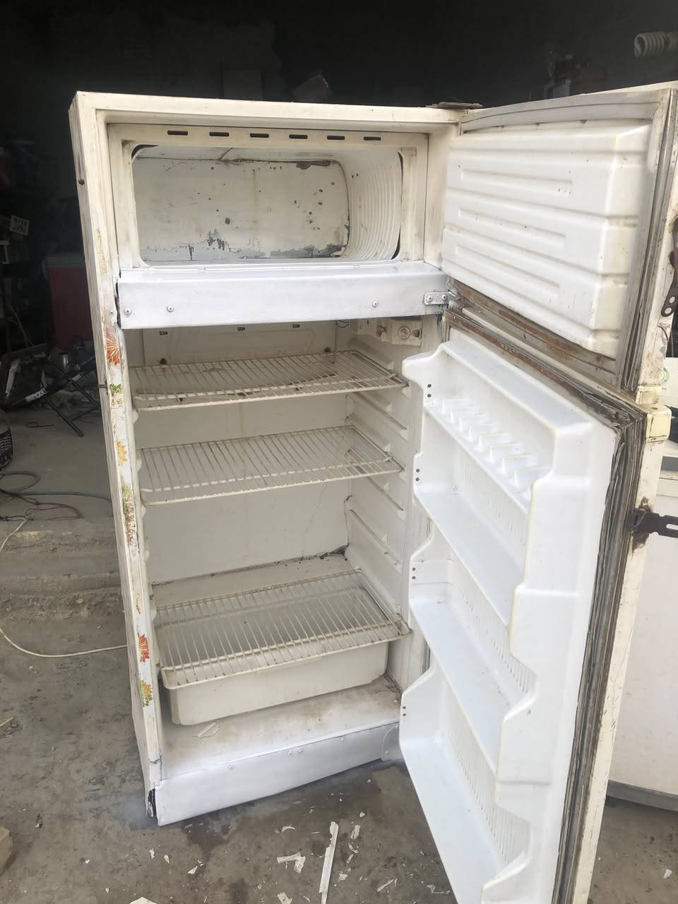 ثلاجه شرط التجميد تبقيه عندك يومين تشوف شغله سعره 90 وبيه مجال


**إذا كنت صاحب هذا الإعلان وتريد حذفه لأي سبب، رجاءا أرسل رسالة إلى الدعم الفني**