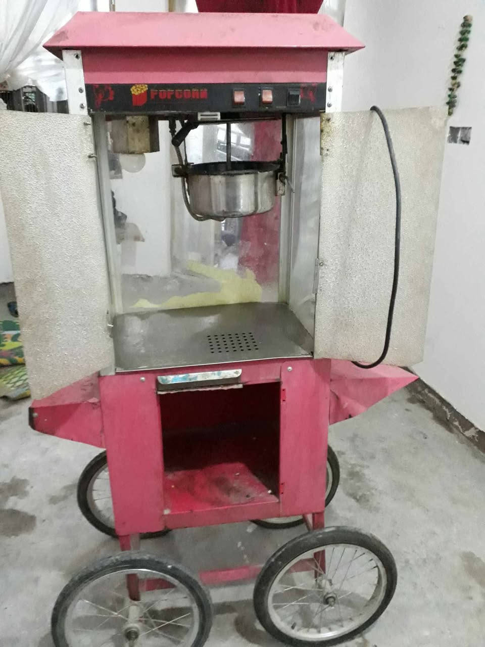 مجموعة اغراض للبيع اسعار مناسبة المكان بغداد لايوجد توصيل


**إذا كنت صاحب هذا الإعلان وتريد حذفه لأي سبب، رجاءا أرسل رسالة إلى الدعم الفني**