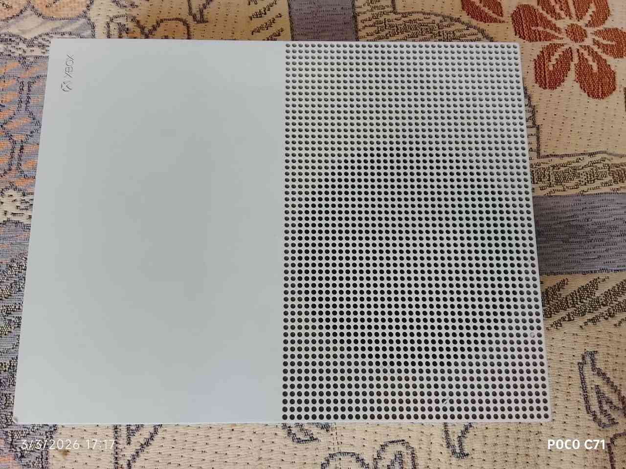 سلام عليكم جهاز اكس بوكس وان اس للبيع ذاكرته واحد تيرا يده مال Xbox series s  جهاز ملحقاته كلها كامله وايراته وكارتونه مالته موجودة بي شخط جدا بسيط يم دكمة دخول القرص سعر 150 وبي مجال المكان كربلاء حي العامل


**إذا كنت صاحب هذا الإعلان وتريد حذفه لأي سبب، رجاءا أرسل رسالة إلى الدعم الفني**