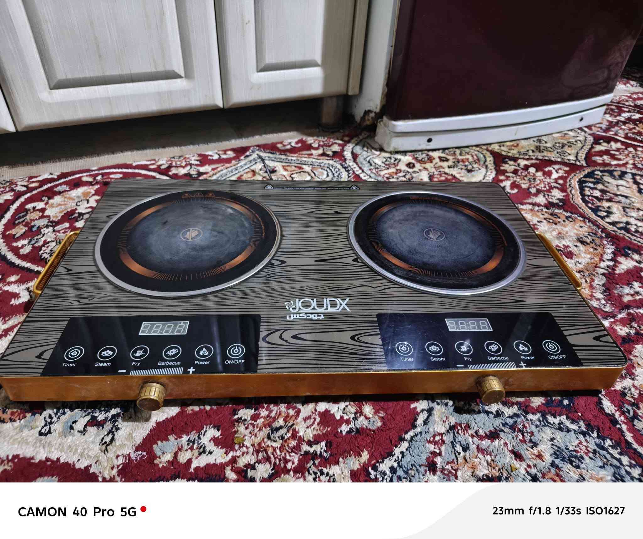 طباخ كهربائي نضيف نضافته 80/100 يشتغل عين وحده عين ثانيه بيه الشريط خربانه تصليحه ب10 الاف بس 
سعره 25 اي ستفسار ***********
