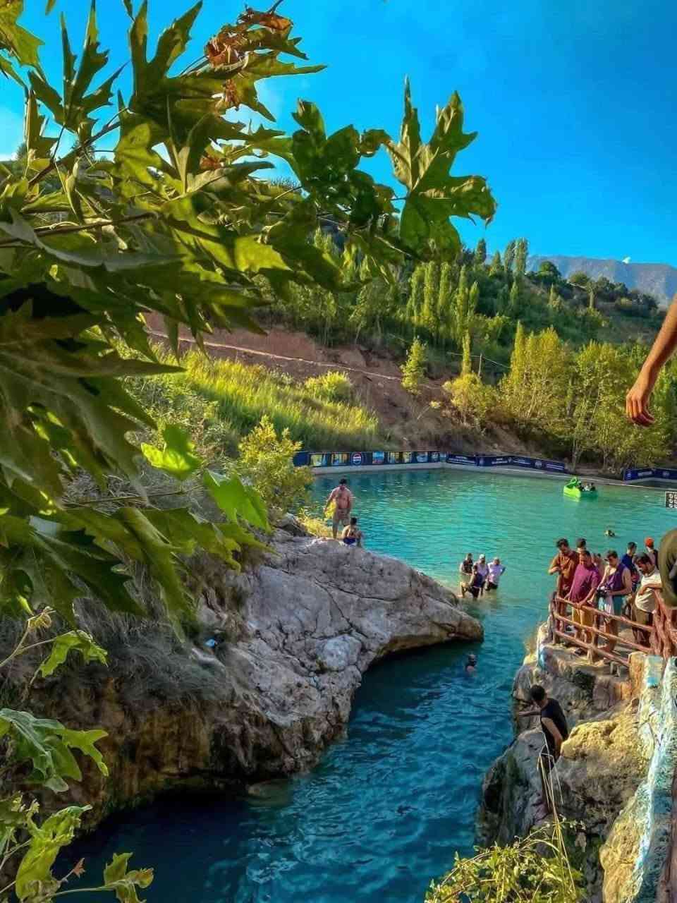 برامجنا وعروضنا متوفرة  يوم الجمعة انشاء الله 
شركة جنة المصطفى للسياحة والسفر
الأسعار هل سبوع تختلف 👌نزلتلكم الأسعار شوية لين صار وكتها 🫶 

دهوك يوم واحد سعر النفر (7) ألف👋🏼 
زاخو يوم واحد سعر النفر (7) ألف🖐🏾 
أربيل يوم واحد سعر النفر (7) ألف 👋🏼
عقرة يوم واحد سعر النفر (8)ألف 

الانطلاق كل يوم ثلاثاء وجمعة انشاء الله تفاصيل برامج بل اسفل 
👇🏾
دهوك يوم واحد يشمل مصيف شيرانة المياة الزرقاء مصيف ستيرين مصيف ڤين مطعم مول سطنبول  حديقة حيوانات فأملي مول جبل زاوة 
ومن بعدها الرجوع ال الموصل الحبيبة 🇮🇶🇮🇶

زاخو يوم واحد يشمل مصيف دششتاغ التركي مصيف سنامور
مصيف شرانش كهف بهير مطعم مول سطنبول حديقة حيوانات جبل زاوة 
ومن بعدها الرجوع ال الموصل الحبيبة 🇮🇶🇮🇶

أربيل يوم واحد يشمل مصيف خليفان مصيف بيخال مصيف جنديان العين السحرية   شلال علي بيك مطعم مجدي مول 
ومن بعدها الرجوع إل الموصل الحبيبة 🇮🇶🇮🇶

عقرة يوم واحد يشمل مصيف كلي زنطة مصيف بيجيل مصيف سيبا مطعم حديقة حيوانات فأملي مول جبل زاوة 
ومن بعدها الرجوع ال الموصل الحبيبة 🇮🇶🇮🇶

ملاحظات الشركة 
الأطفال ٦ سنوات مجاني 
 سيارات خاصة للعوائل سيارات خاصة للشباب 
الحجز عن طريق واتساب أو الاتصال 
تجمع كافة كروباتنا موصل حي نور مقابل مول دانية ماركت ✌️

التجمع يكون ساعة 6 صباحا الانطلاق يكون بل 6 ونص صباحا

للحجز والاستفسار 
***********
***********
*********** 
واتساب
اخوكم مصطفى ال راشدي مدير شركة جنة المصطفى للسياحة والسفر 🫆🫆
