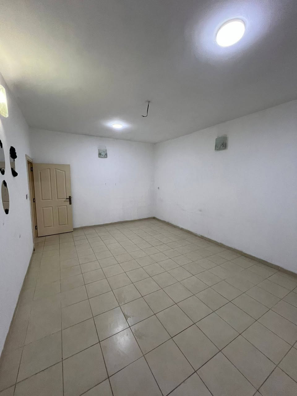 عرض جديد
بيت #للايجار
اشتي 2
طابق واحد
مساحه204م
غرفه نوم 2
مطبخ
استقبال 
صحيات 
كراج+حديقه
مجمع كامل الخدمات سكيورتي مدارس كردية وعربية 
سعر 400الف
للاستفسار
*********** واتساب
