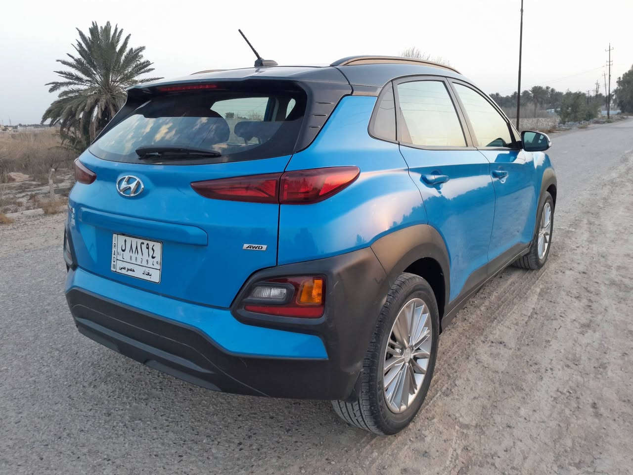 سلام عليكم
هونداي كونا ٢٠١٨ 
ماشية ٣٧ 
على ايدينه السياره صارلها ٤ سنوات عندي
نظيفة كلش  
بدون لغد بدون شاصي 
جاملغ وبنيد تبديل رباك سايق 
كلشي موضح بل صور والسونار
السعر ١٢٧ وبيها مجال 
مكاني بغداد حي بتول 
***********
