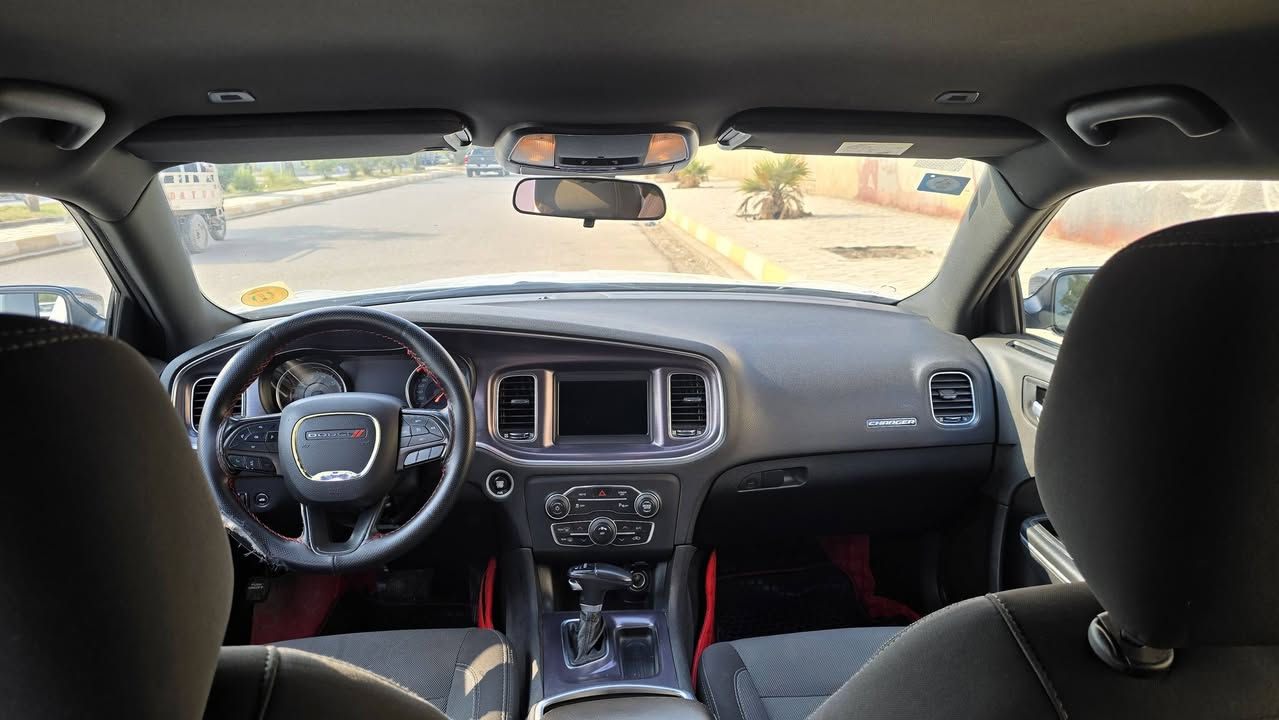 السلام عليكم
چارجر للبيع موديل2018  رقم بغداد بأسمي كفاله عامه خليجي
***********
