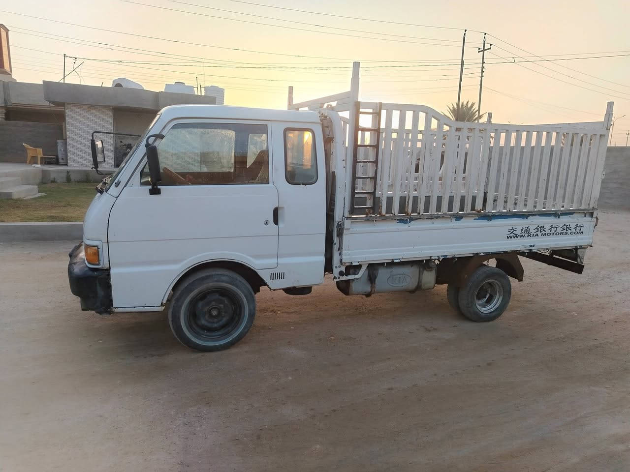 السلام عليكم ورحمة كيا حمل بغداد بنكو موديل ٩٦ مكان فلوجه السعر ٥٥ /***********
