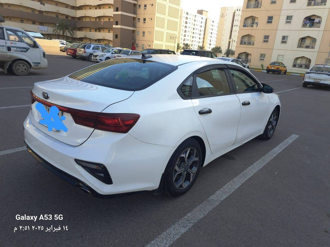 فورتي 2020 رقم ربيل للبيع 134 ورقة ..مكانها بغداد بسماية..بيها تبديل باب السائق..وجاملغات وبنيد على البارد..وبيها مكانات بارد قليل..ماشية تقريبا 87 الف مايل.. سنويتها نافذة لشهر الثامن اتعهدلك بالوكالة..واتساب فقط ***********
