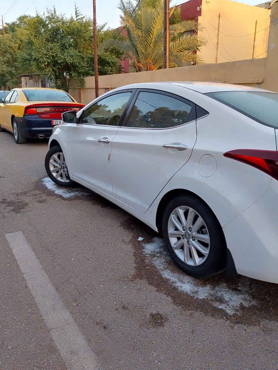 السلام عليكم النتره للبيع موديل 2016 خليجي مكفوله م̷ـــِْن الضربه والصبغ والتبديل جاهزه م̷ـــِْن كلشي مكينه كير حداديه تايرات باتري تبريد تدفئه شاشه جبيره كامره تحكمات جهتين فتحه داخل عسلي رقم واسط بسمي تحويل ثاني يوم السعر 130 وبيه مجال بسيط الشراي يتصل(***********)
