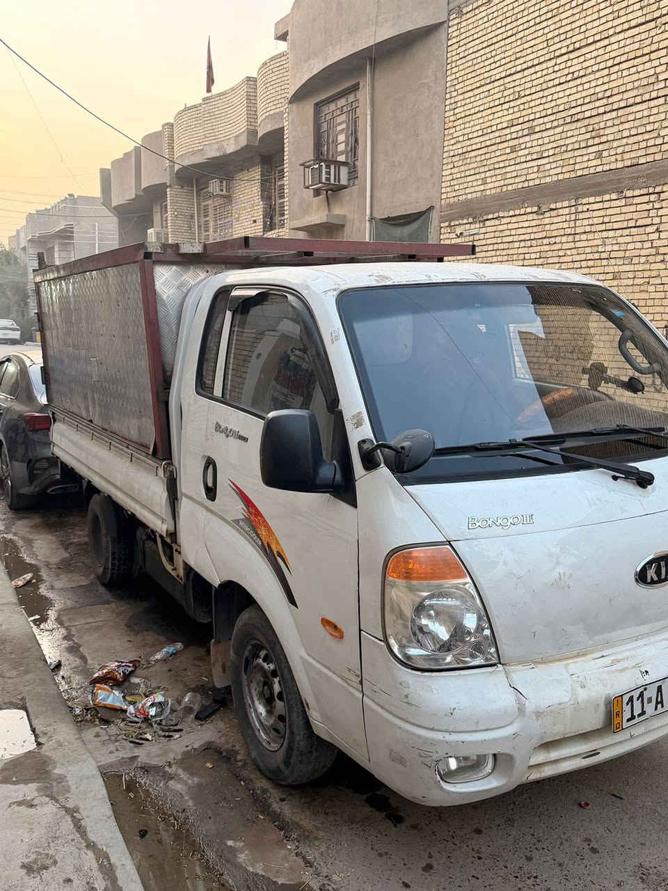 سلام عليكم سياره للبيع موديل 2007 رقم بغداد باسمي كايمه مكان السياره بغداد بلديات ***********
