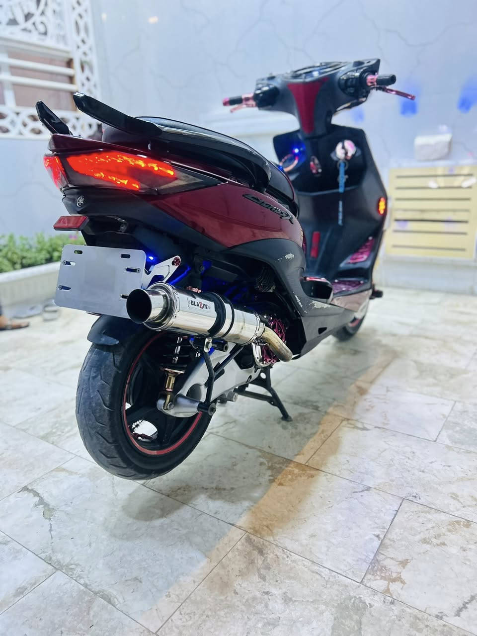 سلام عليكم صالنصه سكنس عام تعليك اصلي مو تجاري صوته يخبل مكاني نجف وسعرهه مناسب 125 
ومو سعرهه بس ماعندي دراجه وما محتاجهه


**إذا كنت صاحب هذا الإعلان وتريد حذفه لأي سبب، رجاءا أرسل رسالة إلى الدعم الفني**