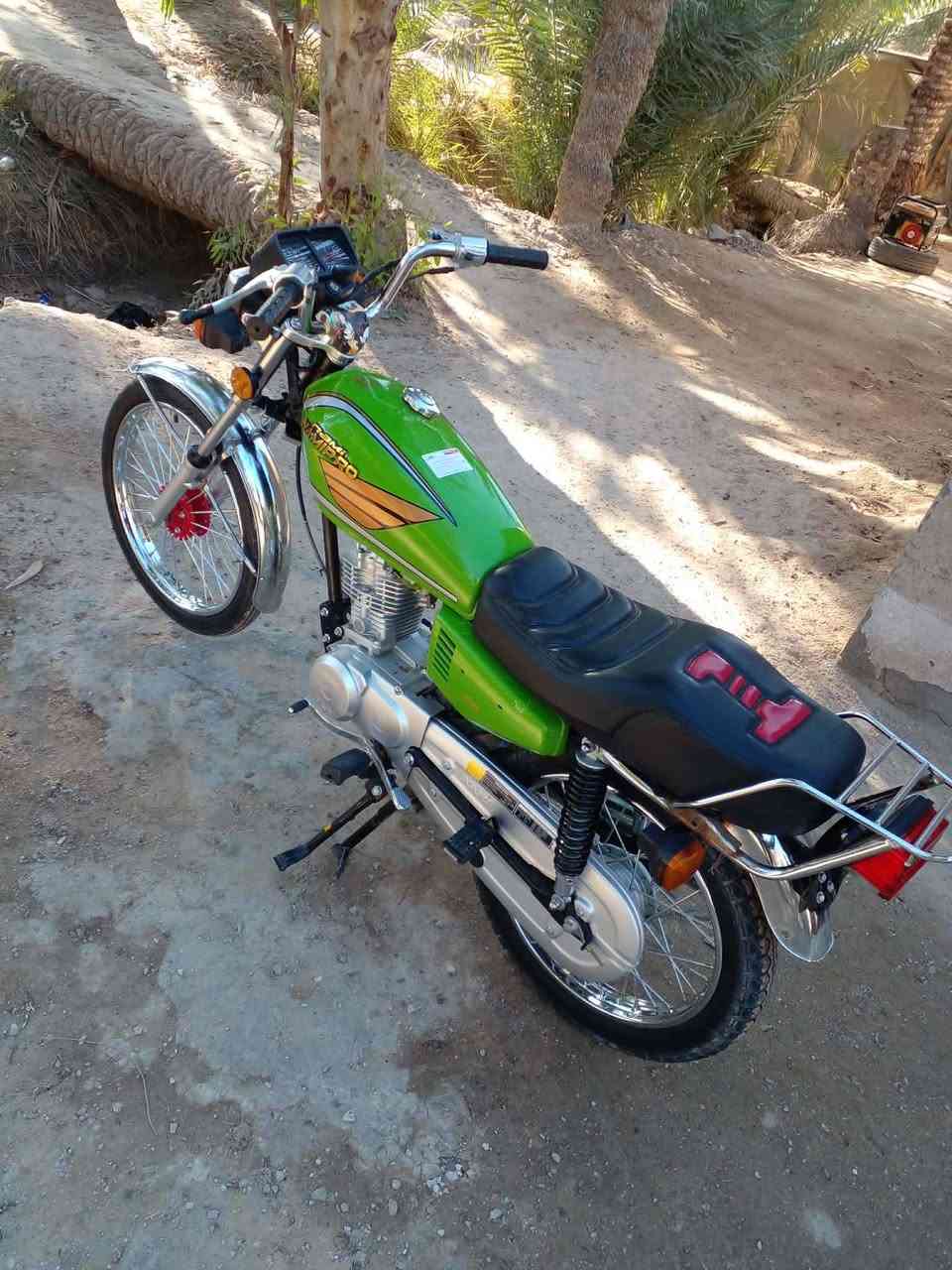 للبيع دراجه اربعه گير كلك موديل 24 مكان شاميه سعر 550وبيه مجال كفاله عامه نامه شلامجه 3احرف اتصال على  هاذه رقمي ***********
