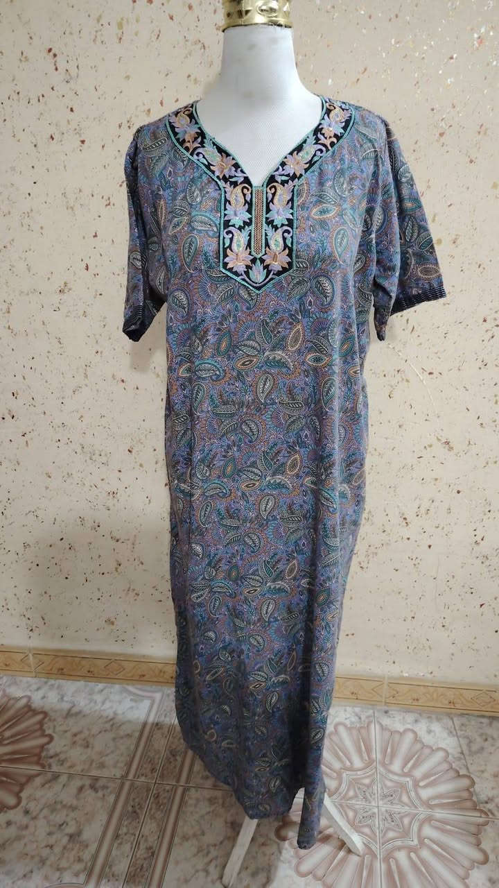 شلعة دشاديش نسائية نموذج منهن 
العدد 50 قطعة السعر 50 الف والتوصيل مجاني 
***********
