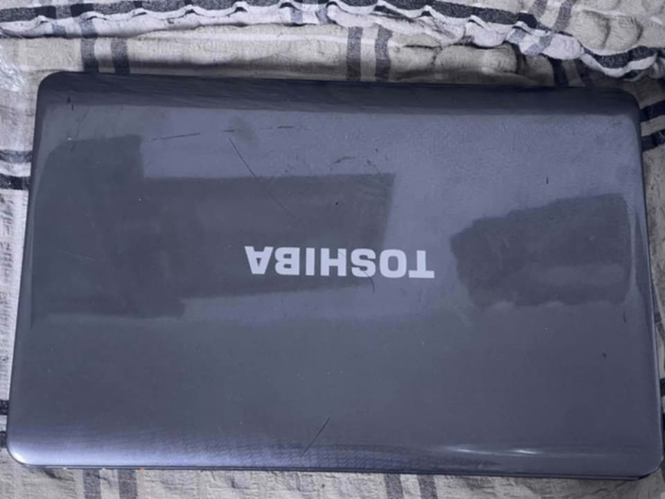 لابتوب توشيبا رام ٨ معالج كور اي 5 جيل ال رابع

للبيع وللمراوس


**إذا كنت صاحب هذا الإعلان وتريد حذفه لأي سبب، رجاءا أرسل رسالة إلى الدعم الفني**