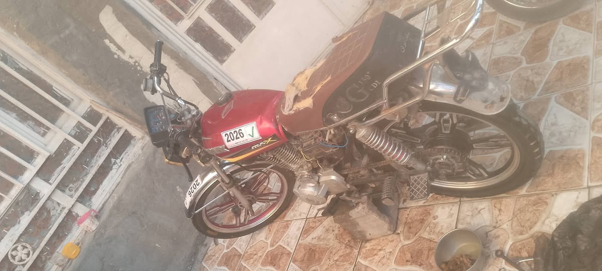 دراجه خمسه كير سلف وهندر دراجه محركه مامفتوح تخبل سرعه ومعدل سعره 300 مجال جدا بسيط مكاني محموديه رقمي تواصل بدون خاص ***********

