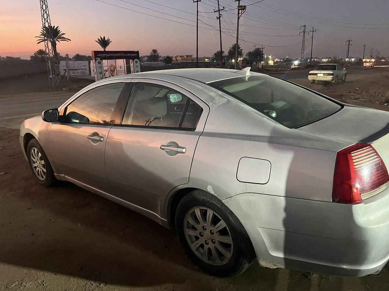 سلام عليكم للبيع مسيبوشي كلنت ٢٠٠٧ حره تحويل ثاني يوم رقم انكليزي محرك كير صدر تبريد شرط ❄️🥶ثلج جاهزه من كلشي مكفوله من الضرر عد بس حادثه مال امريكه بدون دواخل رقم بغداد مكاني الضلوعية او بلد *********** مراوس او بيع70
