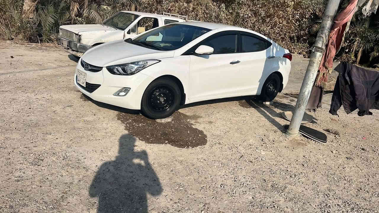 السلام عليكم  النترا موديل 2014 كلين  رقم اربيل حادثه  قطعتين *********** مامتواجد لفيس سعر 110
