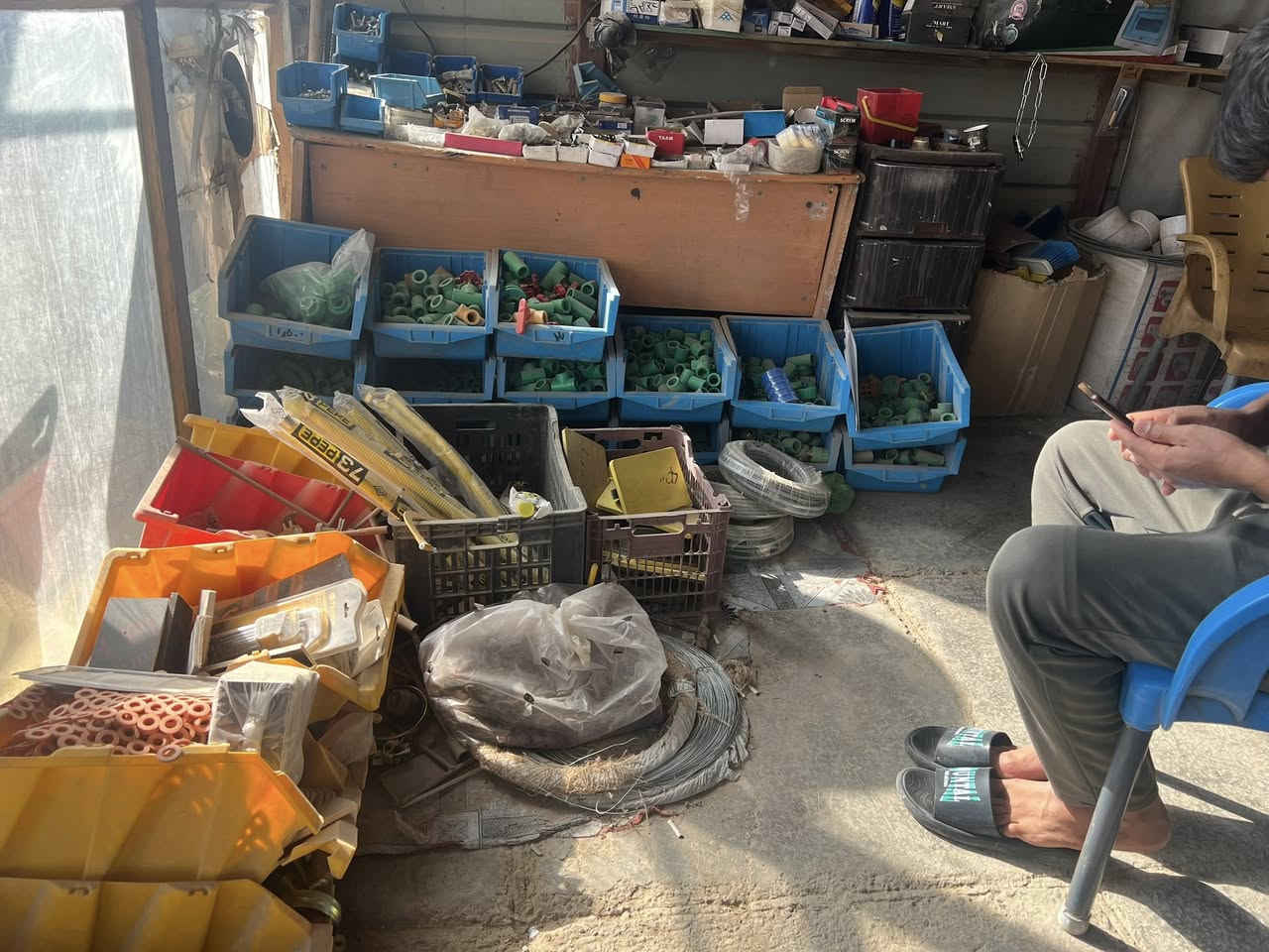 السلام عليكم 
غراض محل للبيع وبسعر مناسب  مكاني دوانيه


**إذا كنت صاحب هذا الإعلان وتريد حذفه لأي سبب، رجاءا أرسل رسالة إلى الدعم الفني**