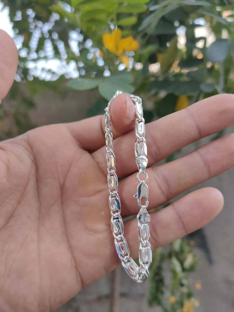 سوار مختوم 925طلاء فضه ثابت السعر 15الف على اول تم


**إذا كنت صاحب هذا الإعلان وتريد حذفه لأي سبب، رجاءا أرسل رسالة إلى الدعم الفني**